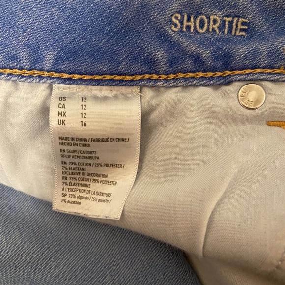 AE Jean Shorts - Picture 3 of 3